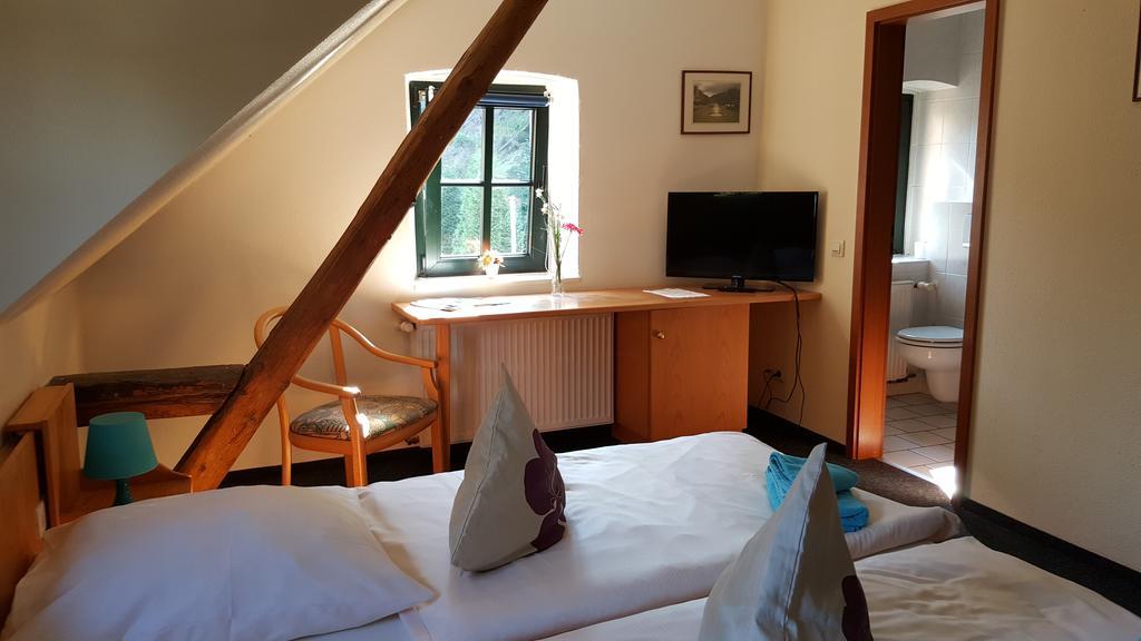 Hotel Altes Bierhaus à Arzbach Extérieur photo